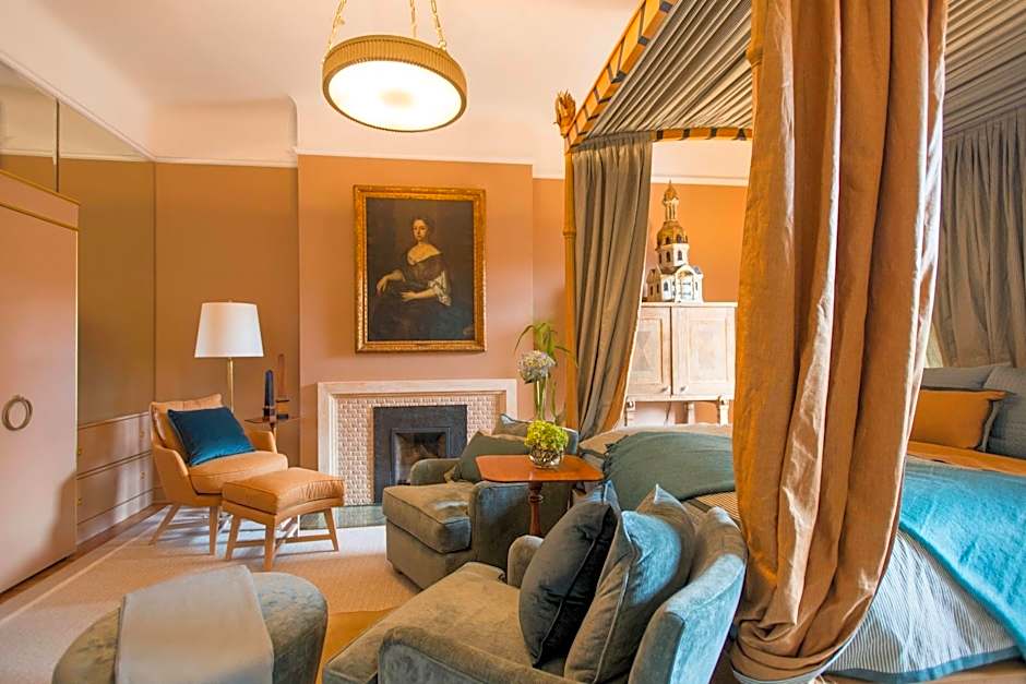 The Ivy Hotel