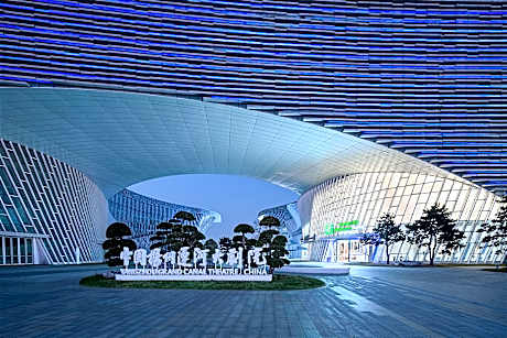 Holiday Inn Express Yangzhou Grand Canal Theatre By IHG