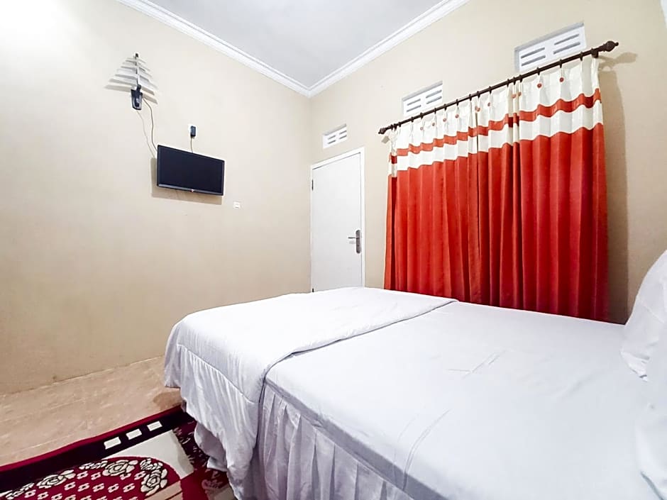 Lancar Homestay Syariah near BNS Mitra RedDoorz