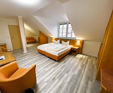 Large Double Room