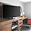 Hampton Inn By Hilton & Suites West Bend