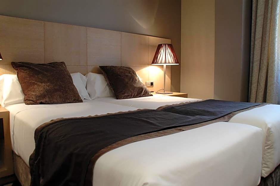 Washington Parquesol Suites & Hotel