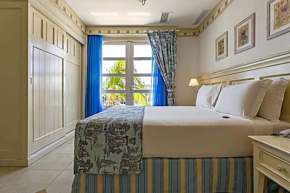 Beachfront Studios at IL Campanario Resort ILCTOP