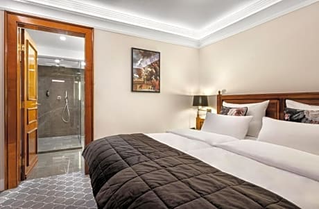 Junior Suite with Double Bed