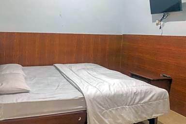 Anind Guest House near Museum Angkut Batu RedPartner – Batu, MO