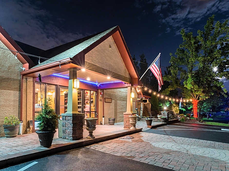 Inn of The Dove Romantic Luxury & Business Suites