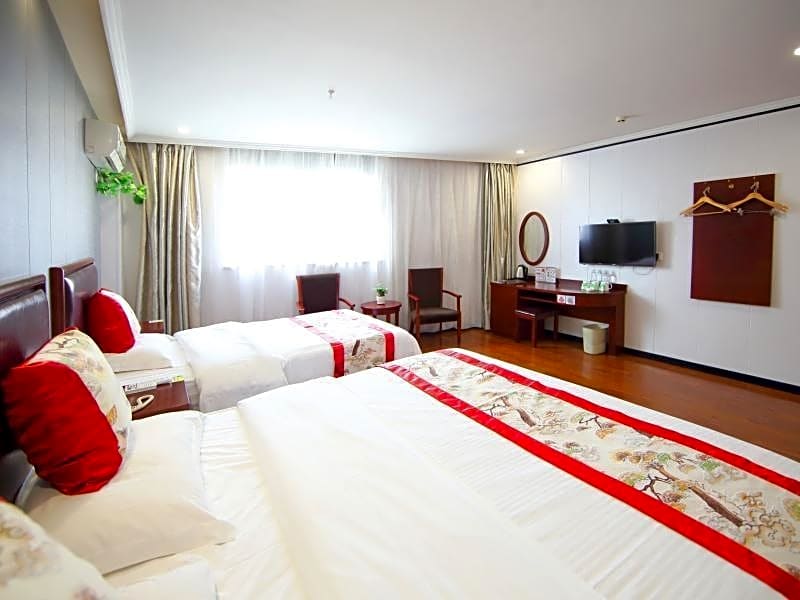 GreenTree Inn Jiangsu Wuxi Jiangyin Xinqiao Taixin Road Express Hotel