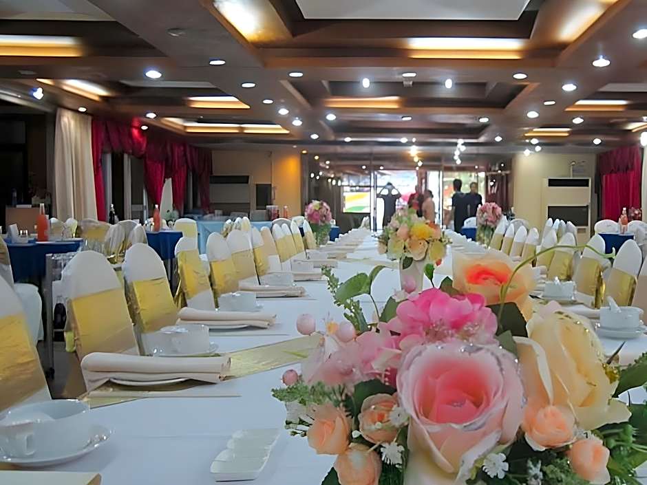 Lopburi Inn Hotel