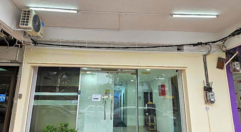 90334 Mawlaya Hotel – Bayan Lepas, NY