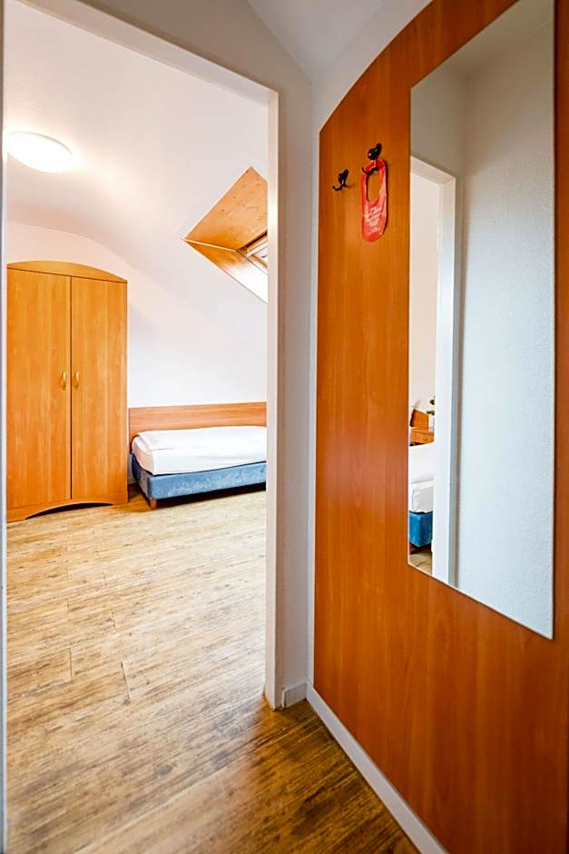 Admiral Hotel