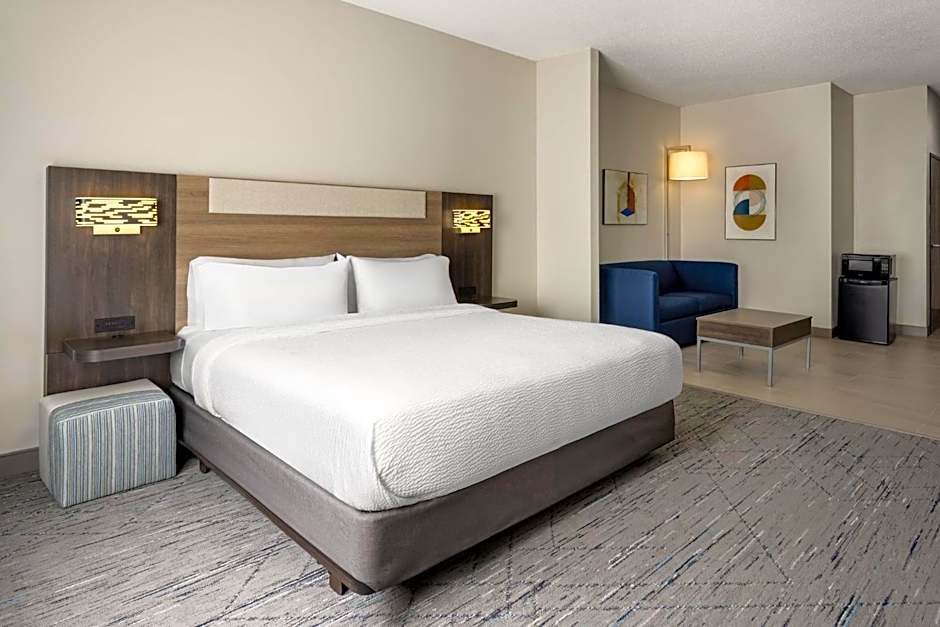 Holiday Inn Express and Suites Meriden By IHG