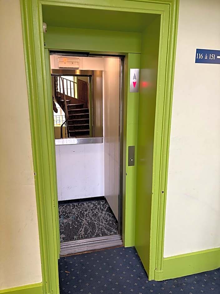 Hotel Couleurs Sud Centre-ville Gare Charleville-Mézières