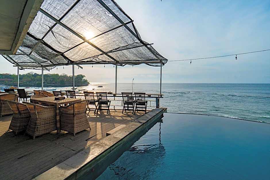 Mushroom Beach Bungalow