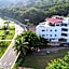 LA LOMA SUITES