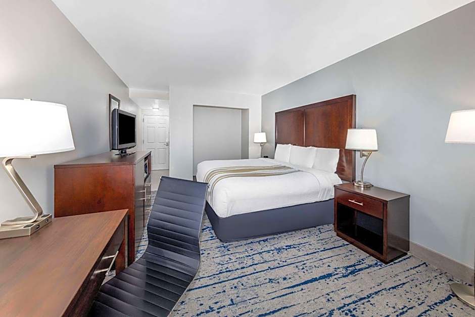 La Quinta Inn & Suites by Wyndham Lynnwood