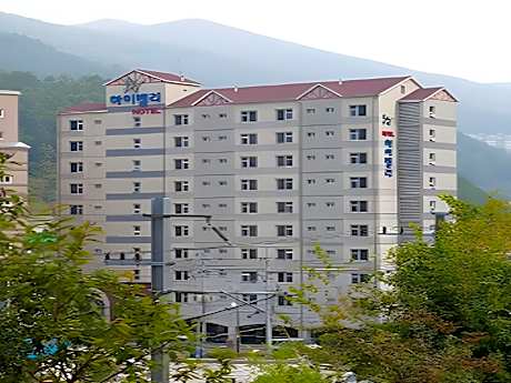 Goodstay Highvalley Hotel