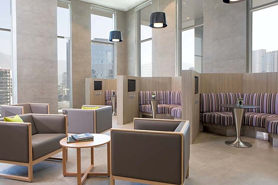 Courtyard by Marriott Santiago Las Condes