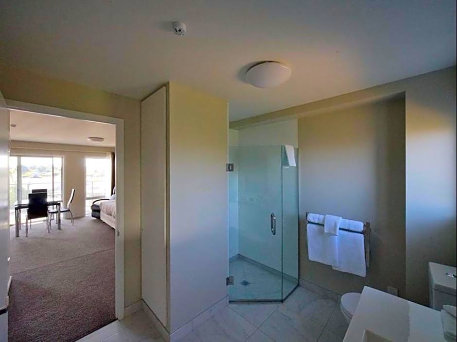 Coastal Ridge Apartments