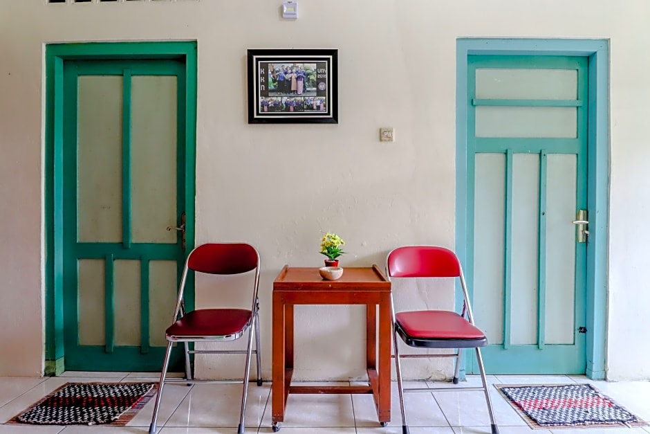 Bahagia Sederhana Homestay by ZUZU