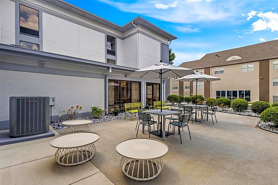 Spark by Hilton Alpharetta Roswell