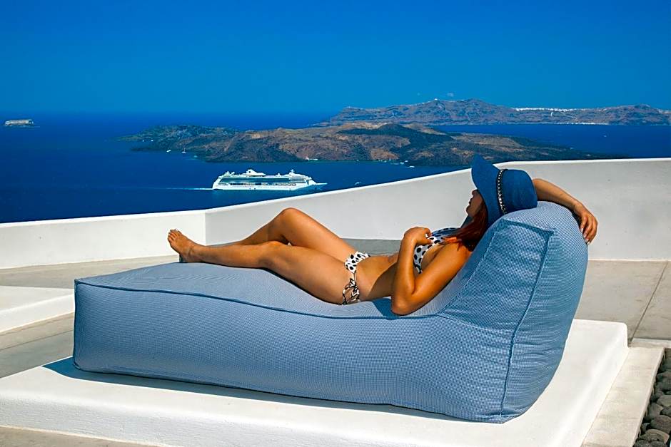 Amity Suites - Adults Only