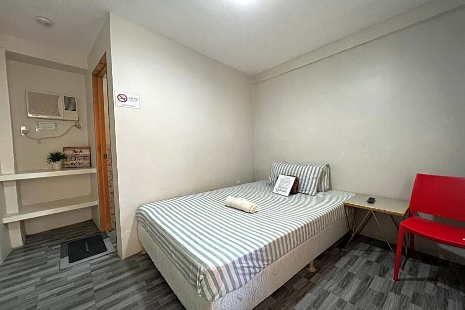 Happy Grey Hotel Vigan