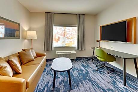King Room with Sofa Bed - Hearing Accessible