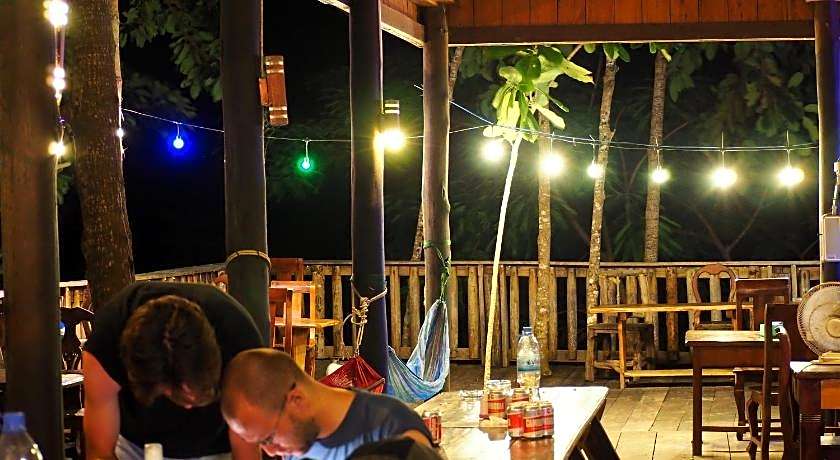 Coconutbeach Bungalows