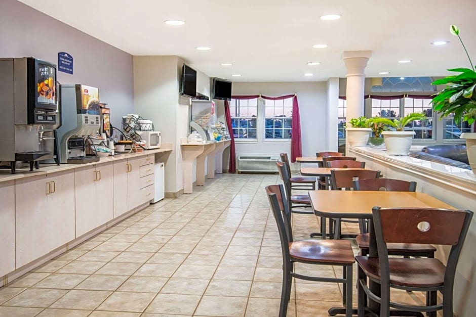 Microtel Inn & Suites Claremore
