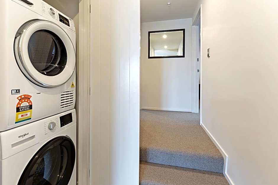 Queenstown House Bed & Breakfast and Apartments