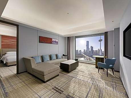 Swissotel Vitality Suite, 1 King-size Bed, High Level, Lake and City Views