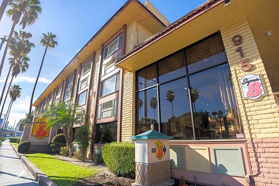 Super 8 by Wyndham Anaheim/Disneyland Drive