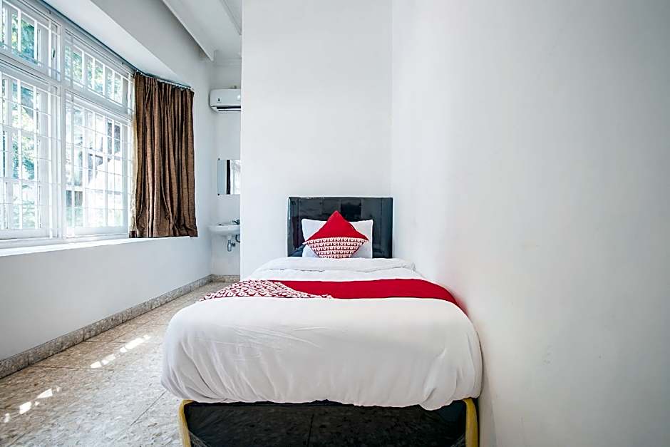 Capital O 332 Residence G17 Kemang