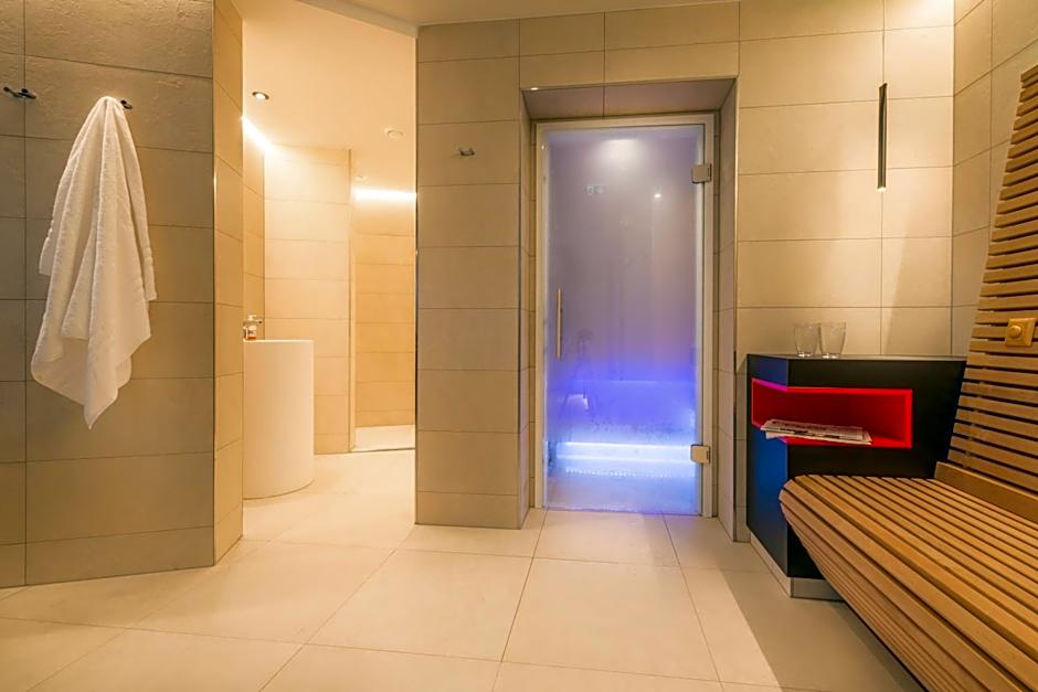 Heart Hotel Grischuna