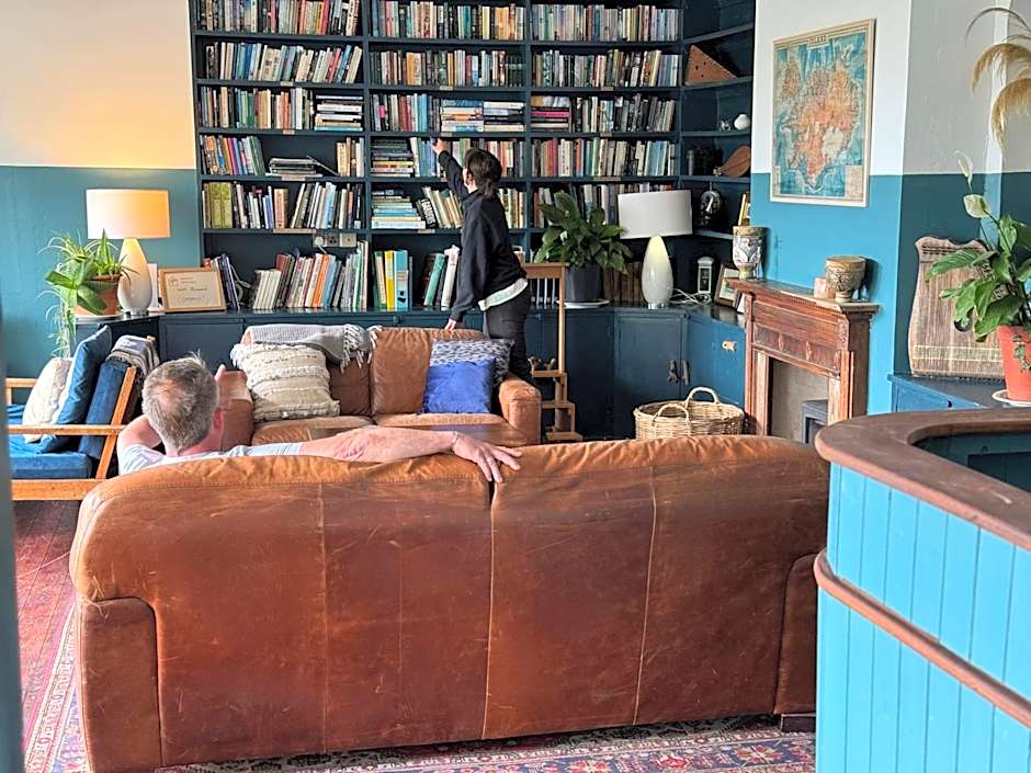 The Common Knowledge Centre