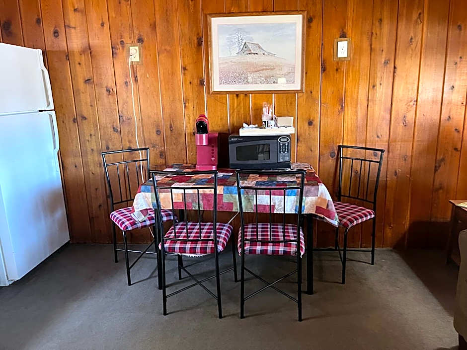 Kootenai Valley Motel