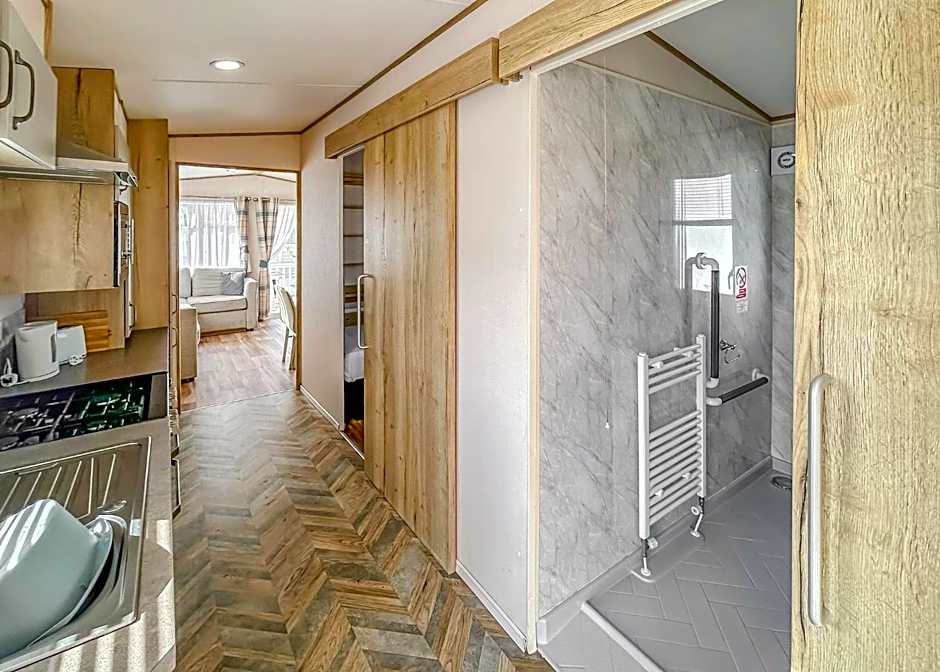 Riverside Holiday Village