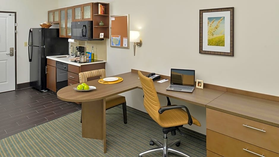 Candlewood Suites Houma, an IHG Hotel