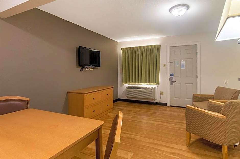 Studio 6-Lubbock, TX - Medical Center