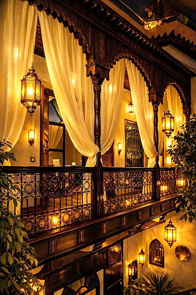 Riad ABBASSIA Marrakech Première - Authentic Medina Experience