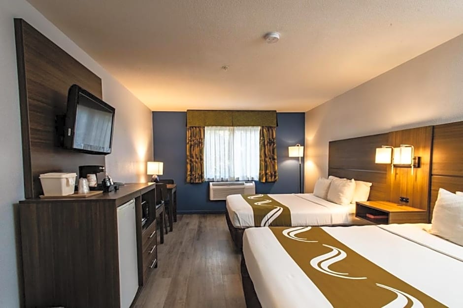 Quality Inn & Suites Tulare