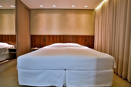 Business Class Suite Queen