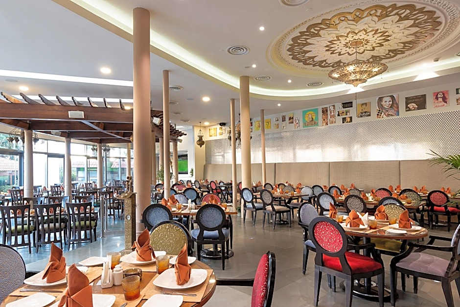 Holiday Inn - Suites Kuwait Salmiya by IHG