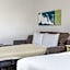 Spark by Hilton Montreal Brossard