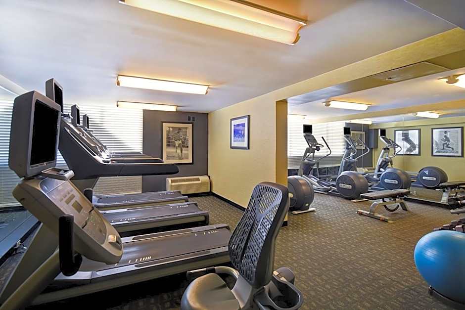 Holiday Inn Cincinnati-Riverfront By IHG