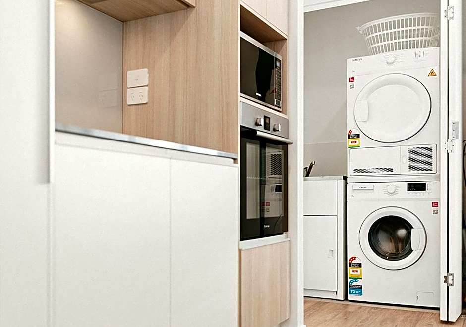 Rambla at Perry House