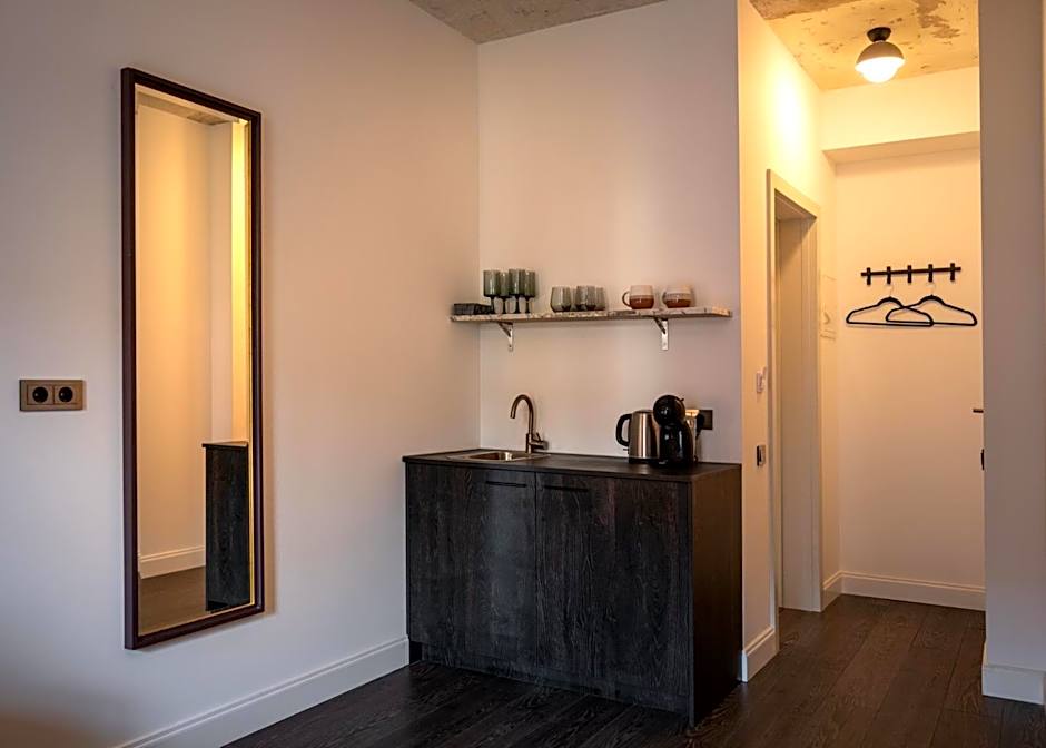 Turgaus Self Check-in Old Town Aparthotel