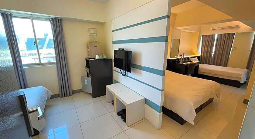 Kiwi Express Hotel - Kaohsiung Station