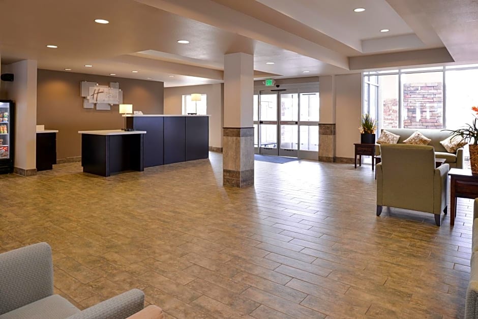 Holiday Inn Express & Suites Williams By IHG