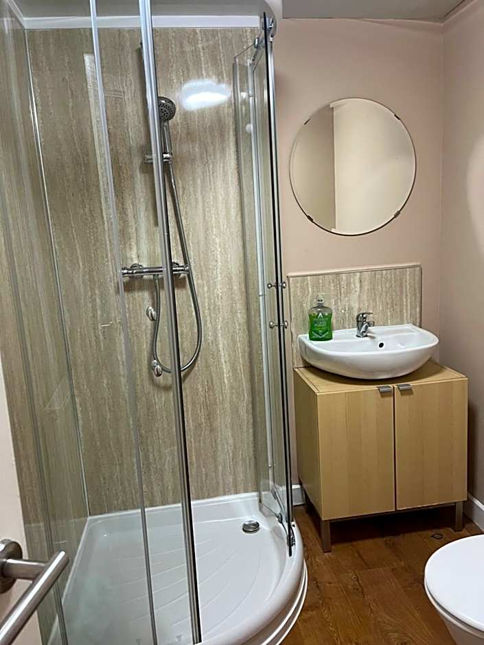 Red Deer Village Holiday Park - 3 Bedroom, Self-Catering Chalet